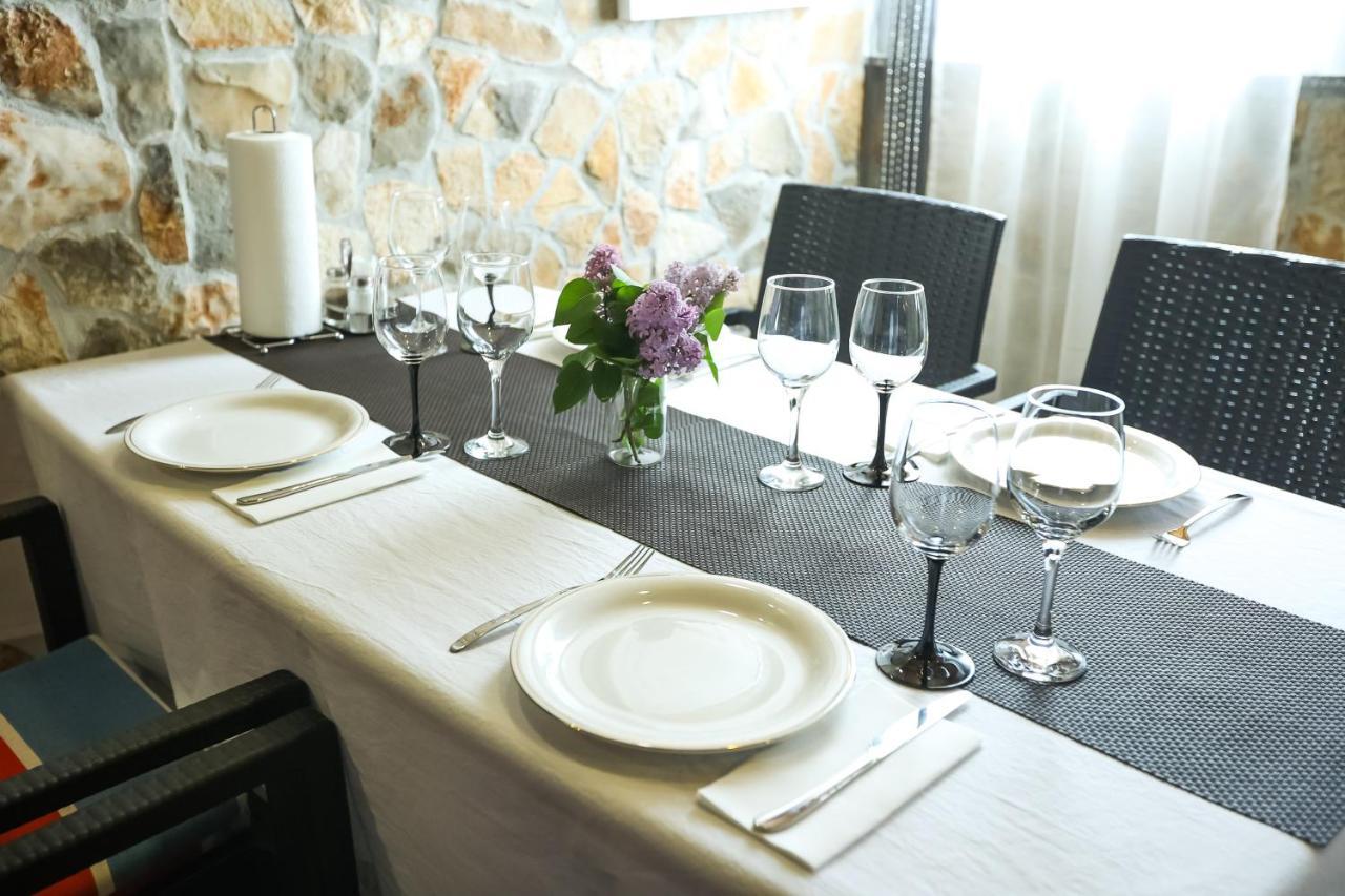 Pool Apartments Julia Zadar Ngoại thất bức ảnh