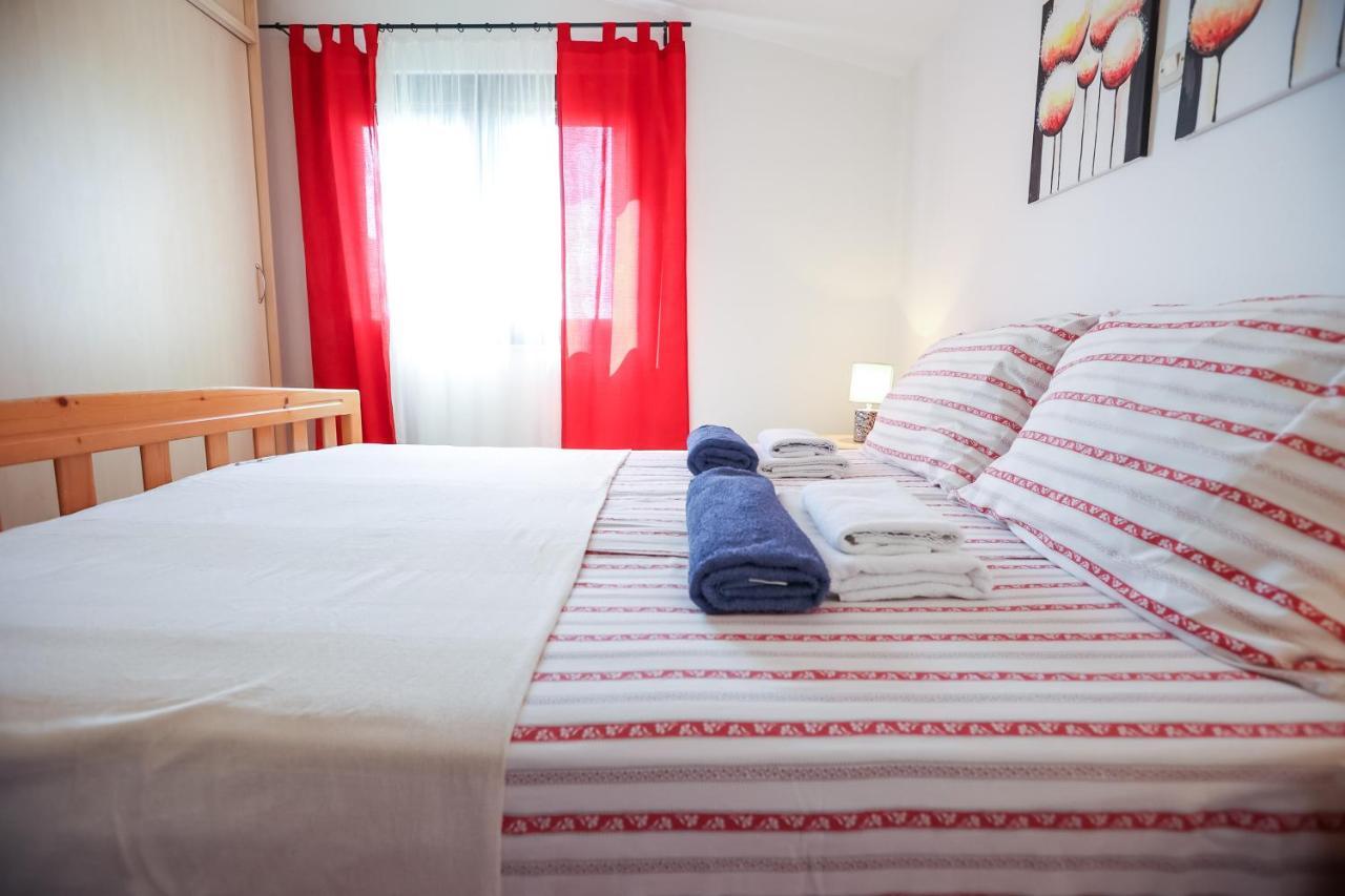 Pool Apartments Julia Zadar Ngoại thất bức ảnh