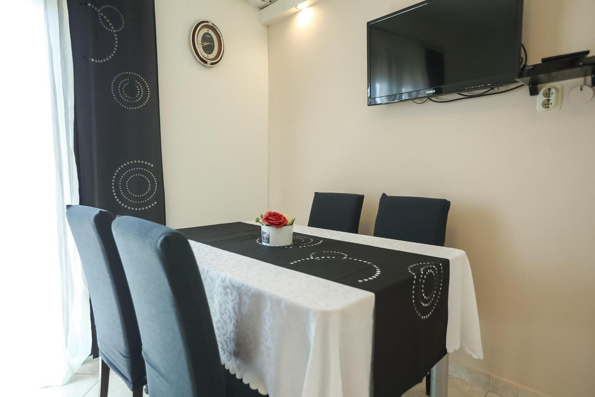 Pool Apartments Julia Zadar Phòng bức ảnh